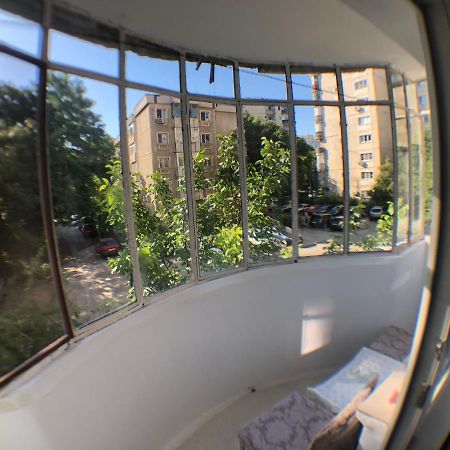 Le Garcon De Cristina-Simple,Quiet,Spacious Studio Бухарест Экстерьер фото