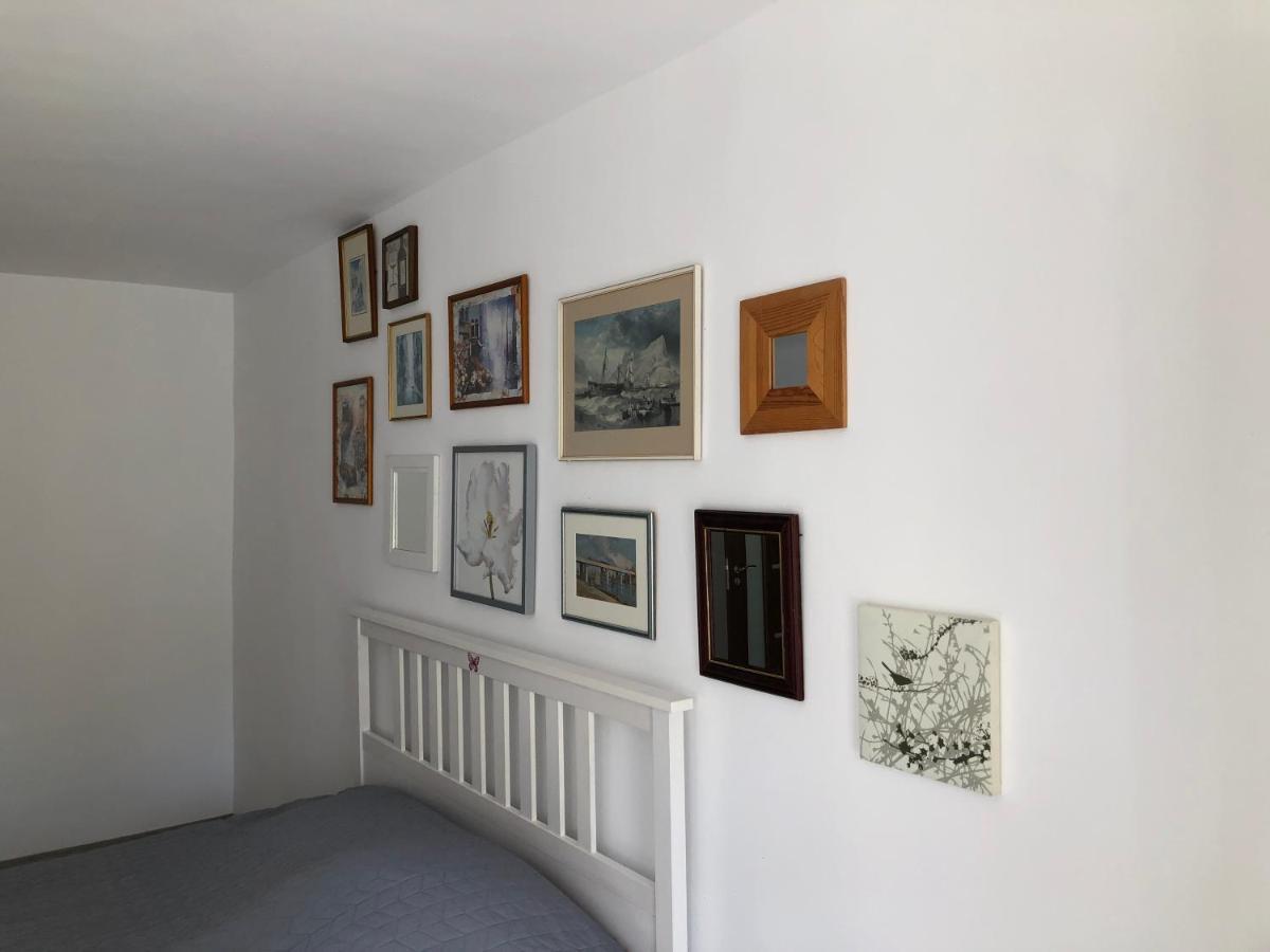 Le Garcon De Cristina-Simple,Quiet,Spacious Studio Бухарест Экстерьер фото